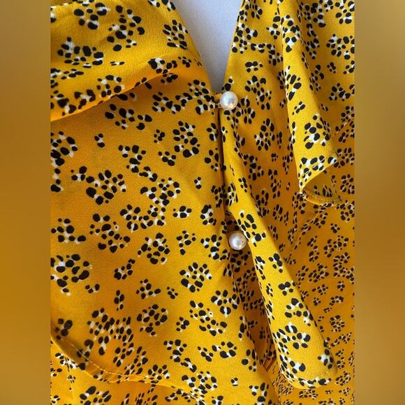 KARL LAGERFELD PARIS YELLOW PATTERN RUFFLE PEARL BUTTON 3/4 SLEEVE BLOUSE SMALL - Picture 6 of 9